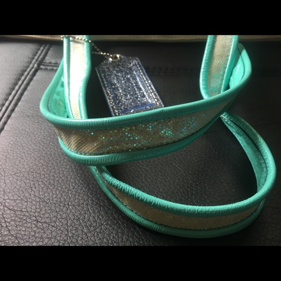 Coach Poppy Signature Glam Tote 14986 and … - Picture 7 of 8